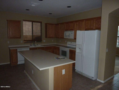 3908 S Chaparral Rd, Apache Junction, AZ 85119 - photo 2