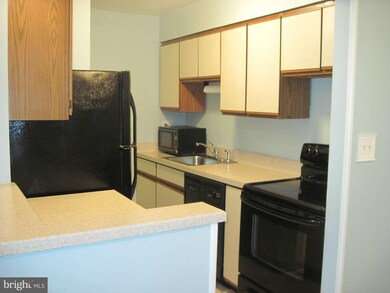 5913I Prince James Dr unit 37, West Springfield, VA 22152 - photo 7