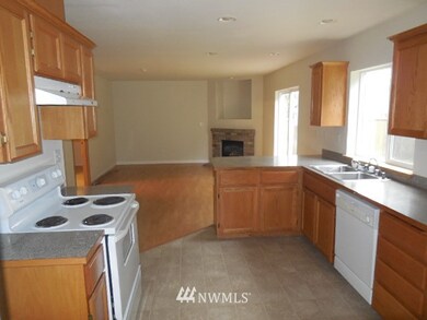 unlisted-address, Spanaway, WA 98387 - photo 6