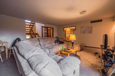 2904 Clover Way Columbia MO-small-008-8-