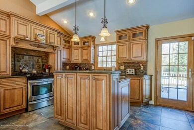 5 Eldridge Ave Middletown NJ-large-019-2