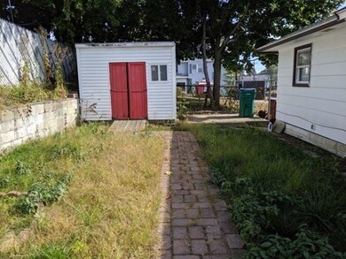 221 Mammoth Rd unit 2, Lowell, MA 01854 - photo 4