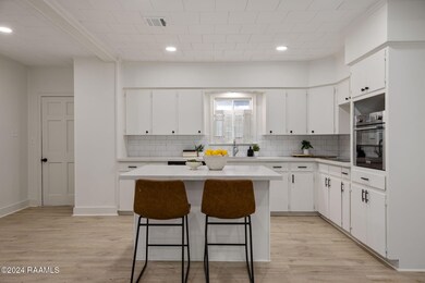 6-web-or-mls-404 Lebesque Rd-6