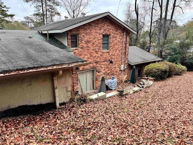 201 Clairmont Dr, Warner Robins, GA 31088 - photo 3