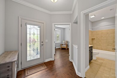 6670 Liberty Cir, West Chester, OH 45069 - photo 5