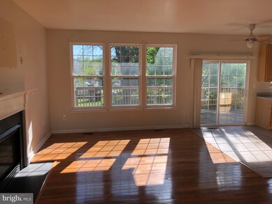 524 Grovethorn Rd, Middle River, MD 21220 - photo 4