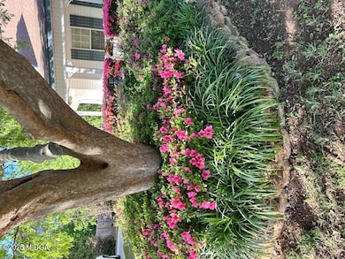 3 Flower Bed
