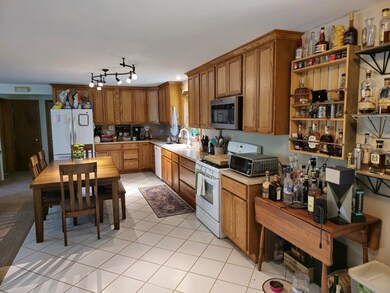Kitchen/Dining