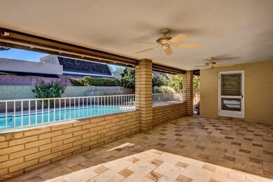 Lg covered patio