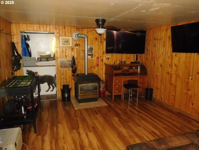 315 W Washington St, Athena, OR 97813 - photo 4