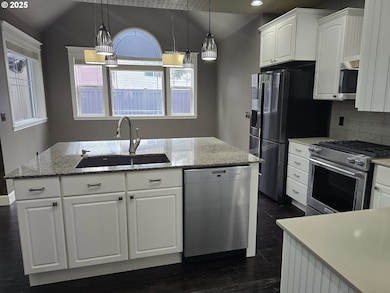 5610 NE Going St, Portland, OR 97218 - photo 4