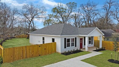 6726 Shotwell St, Houston, TX 77028 - photo 2