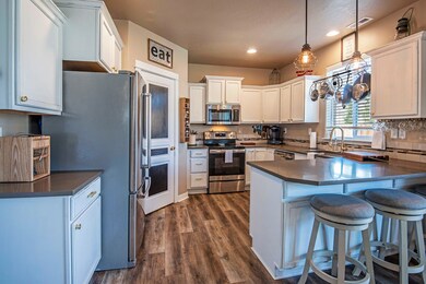 20360 SE Lois Way Bend OR-print-004-020-