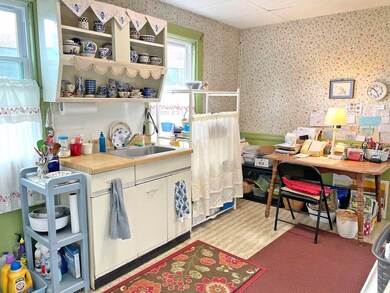 23 Laurel Ave, Bellows Falls, VT 05101 - photo 6