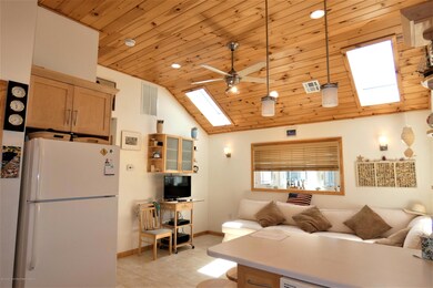 126 W. Penguin Way (5)