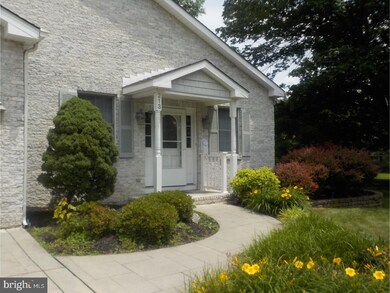 213 Paul Dr, Moorestown, NJ 08057 - photo 3