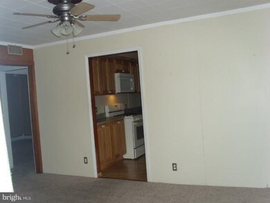 25 Compression Ct, Middle River, MD 21220 - photo 2