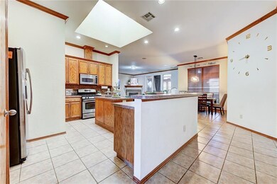 1900 NE 7th Cir, Moore, OK 73160 - photo 6