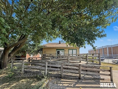 113/115 Mccann St, Benton, IL 62812 - photo 4