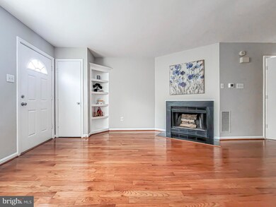 13944 Big Yankee Ln, Centreville, VA 20121 - photo 6