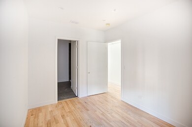 2445 N Lincoln Ave unit 3R, Chicago, IL 60614 - photo 3
