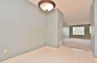 29 Waters Edge, Ludlow, MA 01056 - photo 6