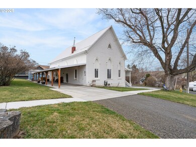 402 E Main St, Weston, OR 97886 - photo 4