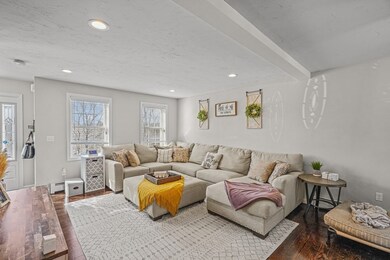 172 Johnny Appleseed Ln, Leominster, MA 01453 - photo 6