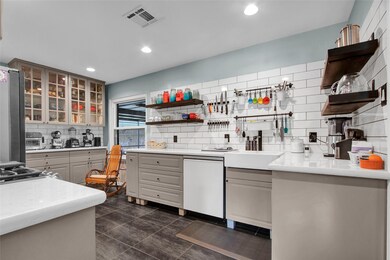 2322 Hialeah Dr, Houston, TX 77018 - photo 7