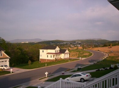 2094 Willow Hill Dr, Harrisonburg, VA 22801 - photo 2