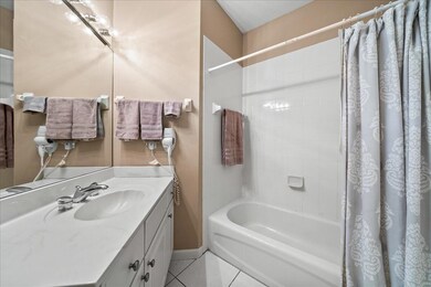 8264 Mulligan Cir unit B, Port Saint Lucie, FL 34986 - photo 5