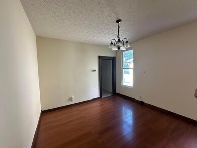 327 Watt St unit 327 1/2, Circleville, OH 43113 - photo 6