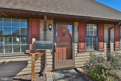 14 Cleft Rock Rd, Levittown, PA 19057 - photo 4