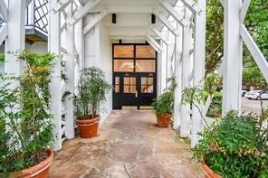 2333 Bering Dr unit 334, Houston, TX 77057 - photo 3