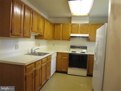 3203 Falcon Ln unit 211, Wilmington, DE 19808 - photo 6