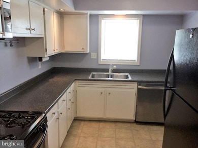 unlisted-address, Conshohocken, PA 19428 - photo 4