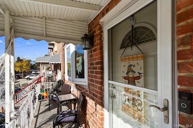 1012 Vincent Ave, Bronx, NY 10465 - photo 4