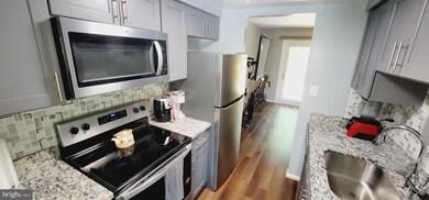 6948 Woodstream Ln, Lanham, MD 20706 - photo 4