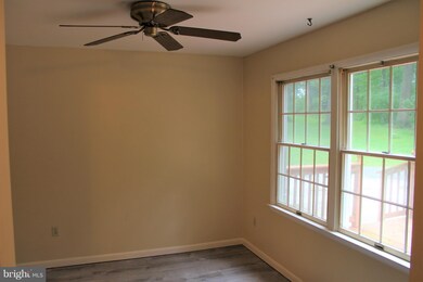 837 Streaker Rd unit 837, Sykesville, MD 21784 - photo 2