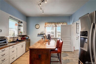 2022 Rainier Ave, Everett, WA 98201 - photo 7