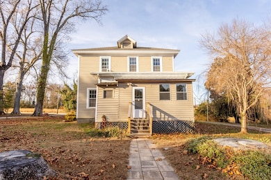 137 W Academy Ln, Chase City, VA 23924 - photo 3