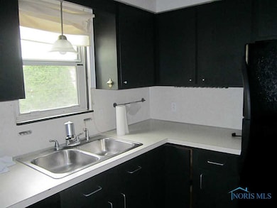 4452 Cullen Ln, Toledo, OH 43611 - photo 4