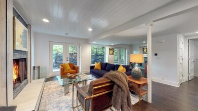 342 Ferry St.019