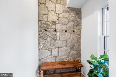 305 Hamlet Cir, Berwyn, PA 19312 - photo 6