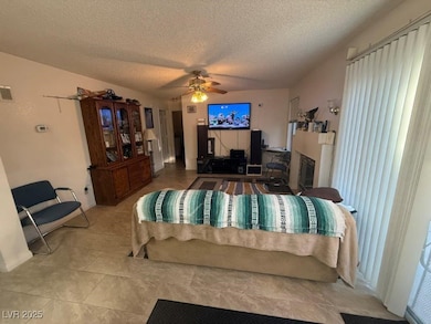 1325 Maplegrove Cir, Las Vegas, NV 89108 - photo 4