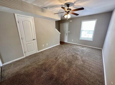 855 Tracy Ln unit 2G, Clarksville, TN 37040 - photo 3
