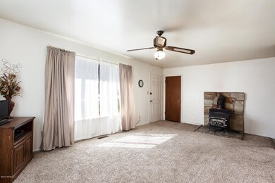 595 East 100 South Nephi UT-003-004-595E