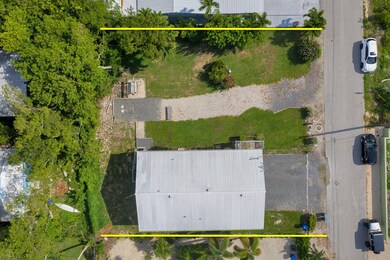 991 Gibraltar Rd, Key Largo, FL 33037 - photo 2