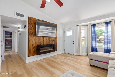 226 E. Leah Ln, Gilbert AZ 85234