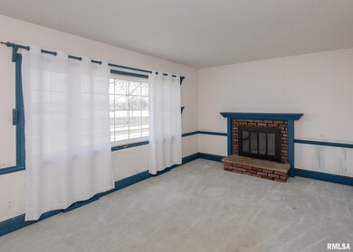 1526 N Clark St, Davenport, IA 52804 - photo 5